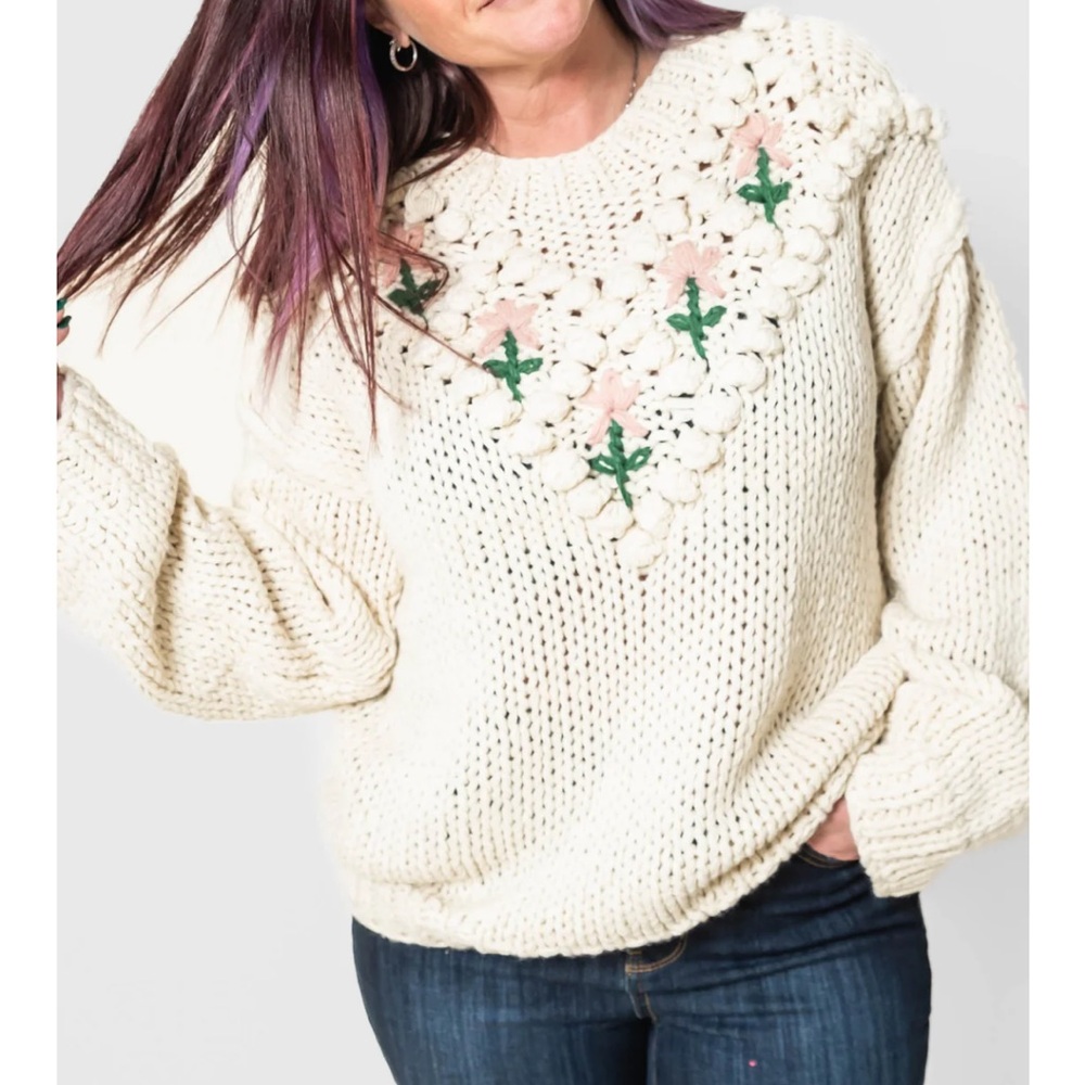 POL Embroidered Flower Sweater Knit size Medium